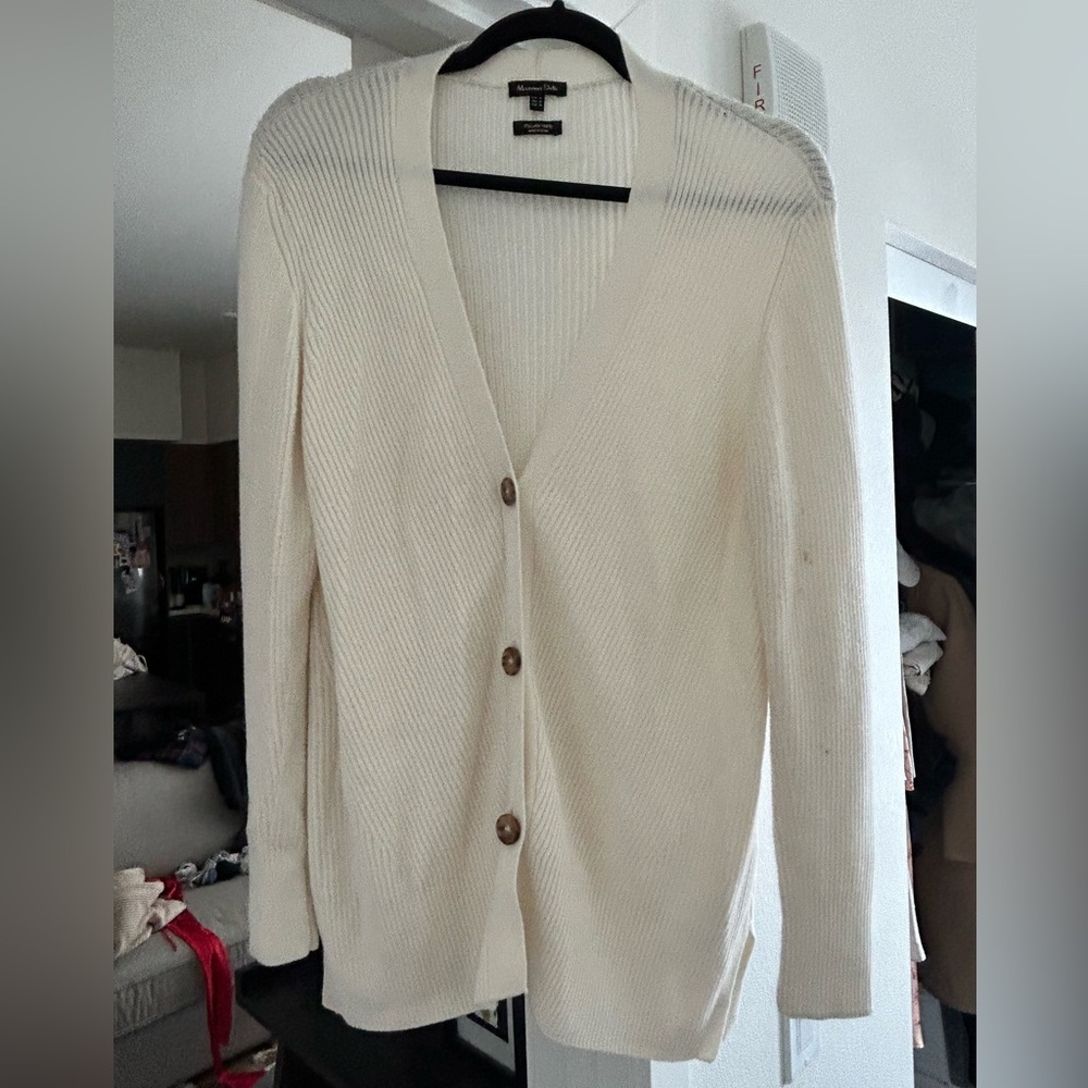 Off white knit cardigan SUPER SOFT with buttons long sleeve